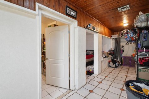 Купить виллу или дом в Дейд-Сити, Флорида 7 комнат, 120.77м2, № 2420066 - фото 16