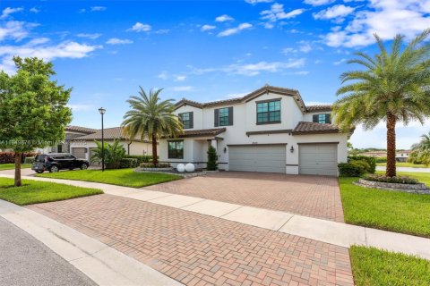 House in Royal Palm Beach, Florida 4 bedrooms, 284.75 sq.m. № 1855121 - photo 2