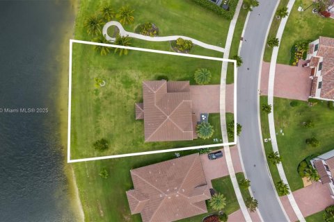 House in Royal Palm Beach, Florida 4 bedrooms, 284.75 sq.m. № 1855121 - photo 4