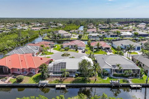Casa en venta en Punta Gorda, Florida, 4 dormitorios, 238.02 m2 № 1642862 - foto 4