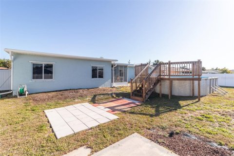 House in Port Charlotte, Florida 3 bedrooms, 190.26 sq.m. № 1716608 - photo 27
