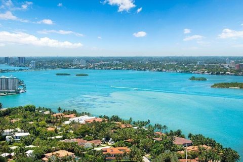Купить кондоминиум в Бэл-Харбор, Флорида 3 комнаты, 206.99м2, № 2176225 - фото 16