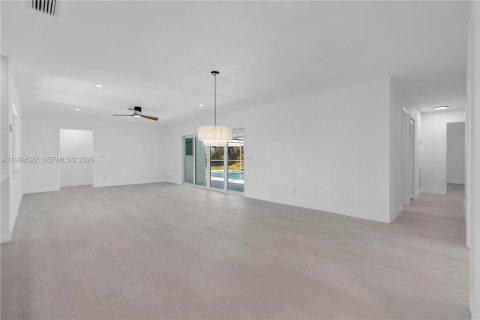 Купить виллу или дом в Хоб-Саунд, Флорида 3 спальни, 189.71м2, № 2066816 - фото 18