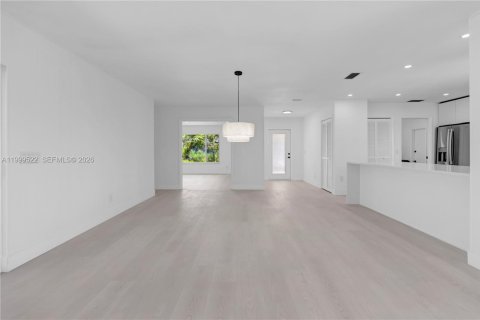 Купить виллу или дом в Хоб-Саунд, Флорида 3 спальни, 189.71м2, № 2066816 - фото 23