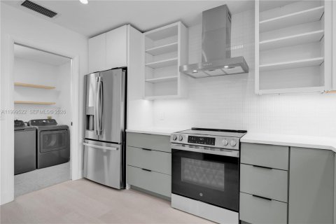 Купить виллу или дом в Хоб-Саунд, Флорида 3 спальни, 189.71м2, № 2066816 - фото 11