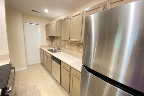Touwnhouse à louer à Altamonte Springs, Floride: 2 chambres, 107.67 m2 № 2438545 - photo 2