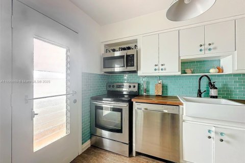 Condominio en venta en Miami Beach, Florida, 1 dormitorio, 83.61 m2 № 1975047 - foto 3