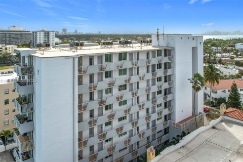 Condominio en venta en Miami Beach, Florida, 1 dormitorio, 83.61 m2 № 1975047 - foto 27
