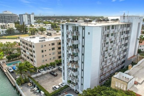 Condominio en venta en Miami Beach, Florida, 1 dormitorio, 83.61 m2 № 1975047 - foto 30