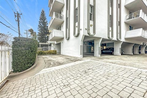 Condominio en venta en Miami Beach, Florida, 1 dormitorio, 83.61 m2 № 1975047 - foto 25
