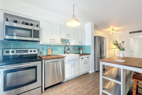 Condominio en venta en Miami Beach, Florida, 1 dormitorio, 83.61 m2 № 1975047 - foto 5