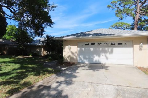 Villa ou maison à vendre à Seminole, Floride: 5 chambres, 276.2 m2 № 2405588 - photo 2