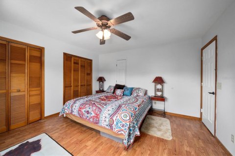 House in Vero Beach, Florida 3 bedrooms, 186.45 sq.m. № 1724679 - photo 28