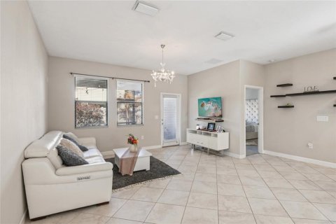 House in Wesley Chapel, Florida 5 bedrooms, 229.56 sq.m. № 2232199 - photo 5