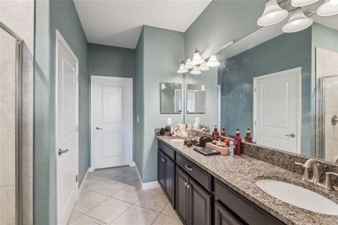 House in Wesley Chapel, Florida 5 bedrooms, 229.56 sq.m. № 2232199 - photo 15