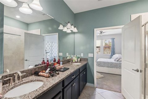 House in Wesley Chapel, Florida 5 bedrooms, 229.56 sq.m. № 2232199 - photo 16