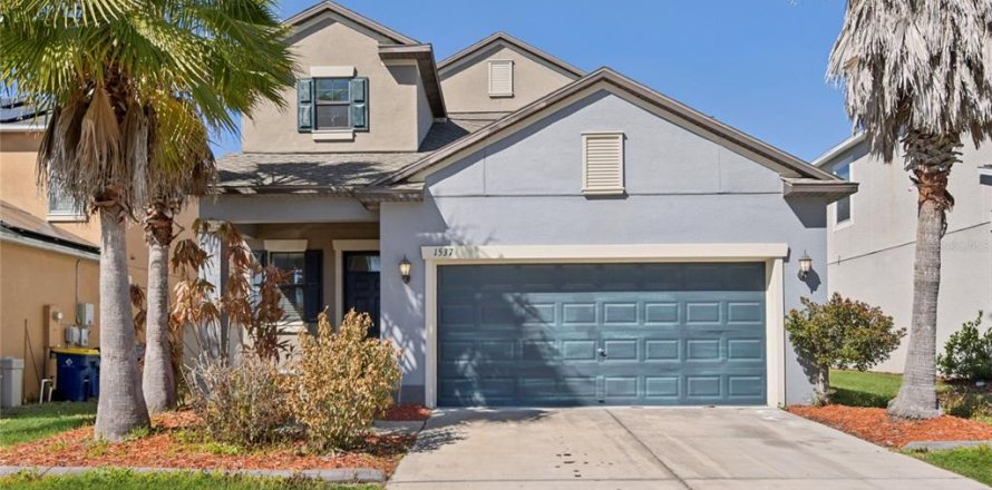 House in Wesley Chapel, Florida 5 bedrooms, 229.56 sq.m. № 2232199