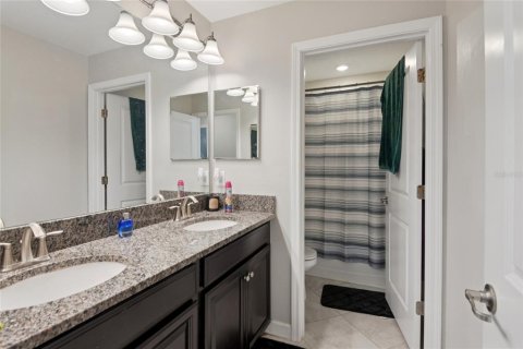 House in Wesley Chapel, Florida 5 bedrooms, 229.56 sq.m. № 2232199 - photo 21