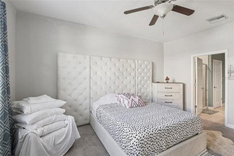House in Wesley Chapel, Florida 5 bedrooms, 229.56 sq.m. № 2232199 - photo 14