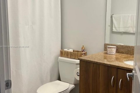 Condo in Miami, Florida, 3 bedrooms  № 1804605 - photo 14