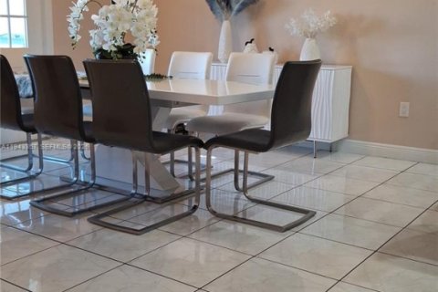 Villa ou maison à vendre à Clewiston, Floride: 5 chambres, 256.04 m2 № 2001691 - photo 6