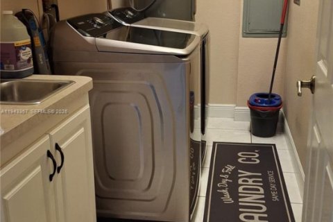 Villa ou maison à vendre à Clewiston, Floride: 5 chambres, 256.04 m2 № 2001691 - photo 29