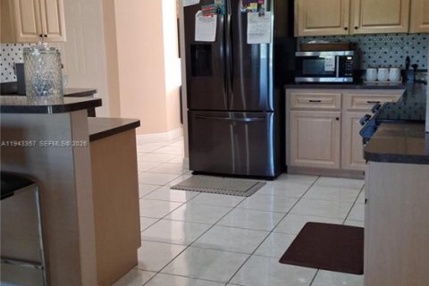 Villa ou maison à vendre à Clewiston, Floride: 5 chambres, 256.04 m2 № 2001691 - photo 14