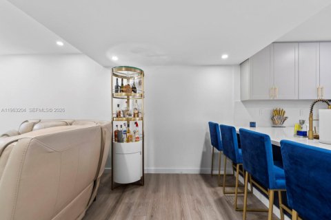 Купить кондоминиум в Майами, Флорида 2 спальни, 119.29м2, № 2025800 - фото 5