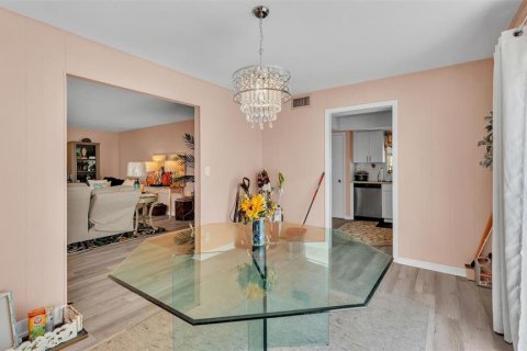 Condominio en venta en Lakeland, Florida, 2 dormitorios, 110.74 m2 № 1883419 - foto 9