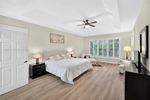 House in Pembroke Pines, Florida 4 bedrooms, 234.21 sq.m. № 2050405 - photo 28