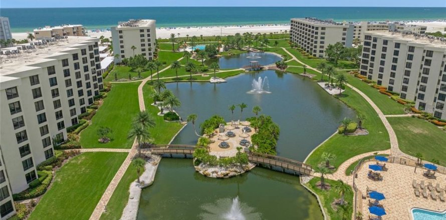 Condominio en Sarasota, Florida, 2 dormitorios  № 2123161