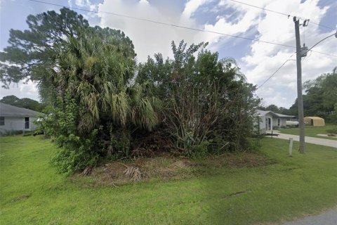 Terreno en Port Charlotte, Florida № 2221178
