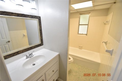 Condominio en alquiler en Tampa, Florida, 2 dormitorios, 95.5 m2 № 2167807 - foto 28
