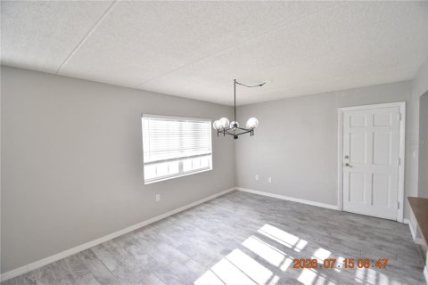 Condominio en alquiler en Tampa, Florida, 2 dormitorios, 95.5 m2 № 2167807 - foto 10
