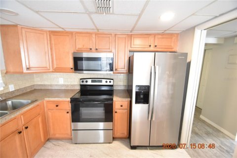 Condominio en alquiler en Tampa, Florida, 2 dormitorios, 95.5 m2 № 2167807 - foto 15