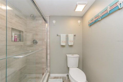 Condo in Clearwater, Florida, 1 bedroom  № 1808503 - photo 12