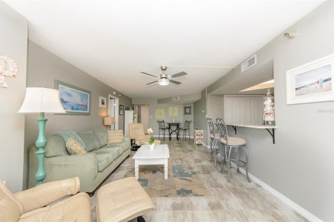 Condo in Clearwater, Florida, 1 bedroom  № 1808503 - photo 23