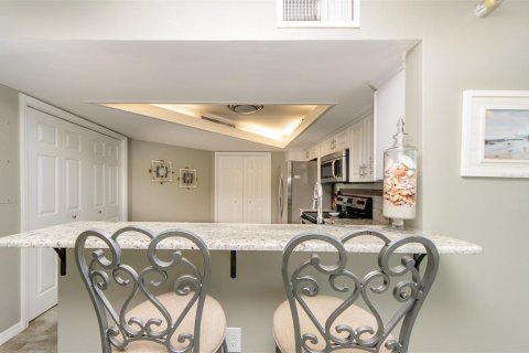 Condo in Clearwater, Florida, 1 bedroom  № 1808503 - photo 2