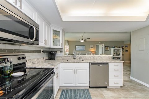 Condo in Clearwater, Florida, 1 bedroom  № 1808503 - photo 28