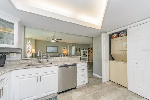 Condo in Clearwater, Florida, 1 bedroom  № 1808503 - photo 30