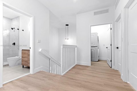 Touwnhouse à vendre à Miami, Floride: 3 chambres, 163.97 m2 № 2010912 - photo 20