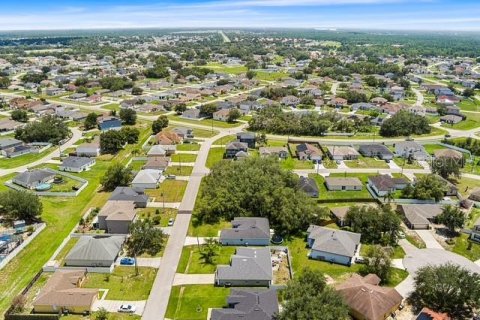 House in Kissimmee, Florida 4 bedrooms, 168.06 sq.m. № 2221298 - photo 22