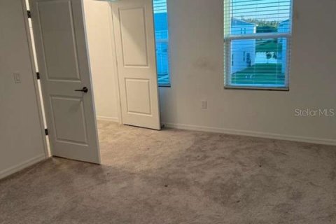 Townhouse in Poinciana, Florida 2 bedrooms, 110.27 sq.m. № 2210579 - photo 14