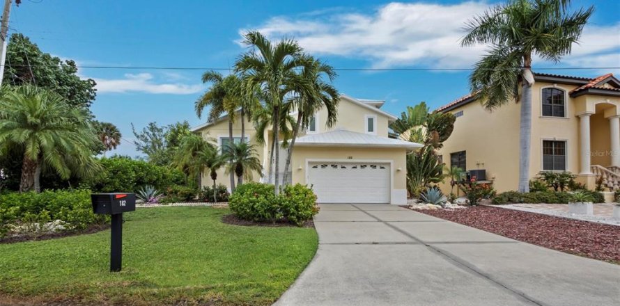Villa ou maison à Sarasota, Floride 4 chambres, 255.85 m2 № 2413705