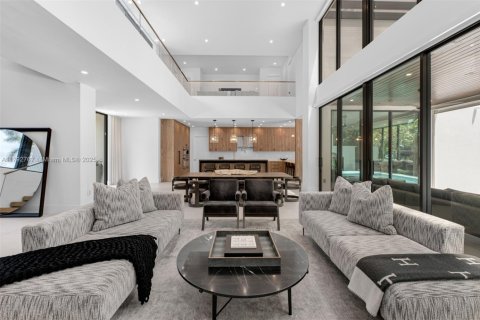 Villa ou maison à vendre à Pinecrest, Floride: 6 chambres, 542.74 m2 № 2021330 - photo 2