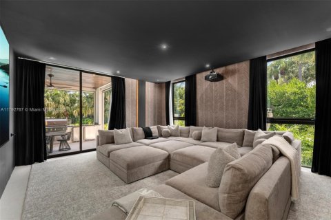 Villa ou maison à vendre à Pinecrest, Floride: 6 chambres, 542.74 m2 № 2021330 - photo 4