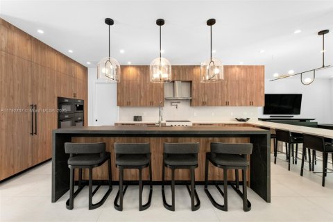 Villa ou maison à vendre à Pinecrest, Floride: 6 chambres, 542.74 m2 № 2021330 - photo 3