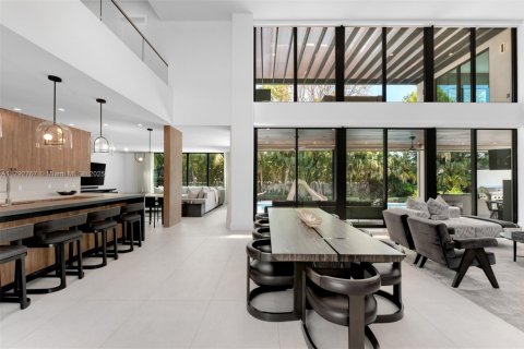 Villa ou maison à vendre à Pinecrest, Floride: 6 chambres, 542.74 m2 № 2021330 - photo 18