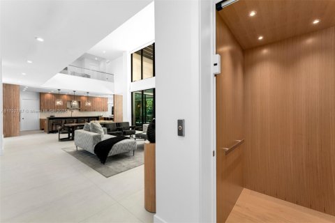 Villa ou maison à vendre à Pinecrest, Floride: 6 chambres, 542.74 m2 № 2021330 - photo 25