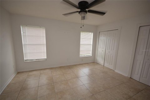 Villa ou maison à louer à Orlando, Floride: 2 chambres, 99.41 m2 № 2424175 - photo 12